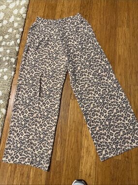 aerie Wide-Leg Leopard Print Pants in Beige & Black